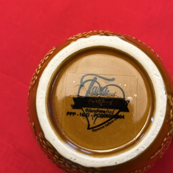 OMG Becky…look at the size of those mugs! - Picture 5 of 6